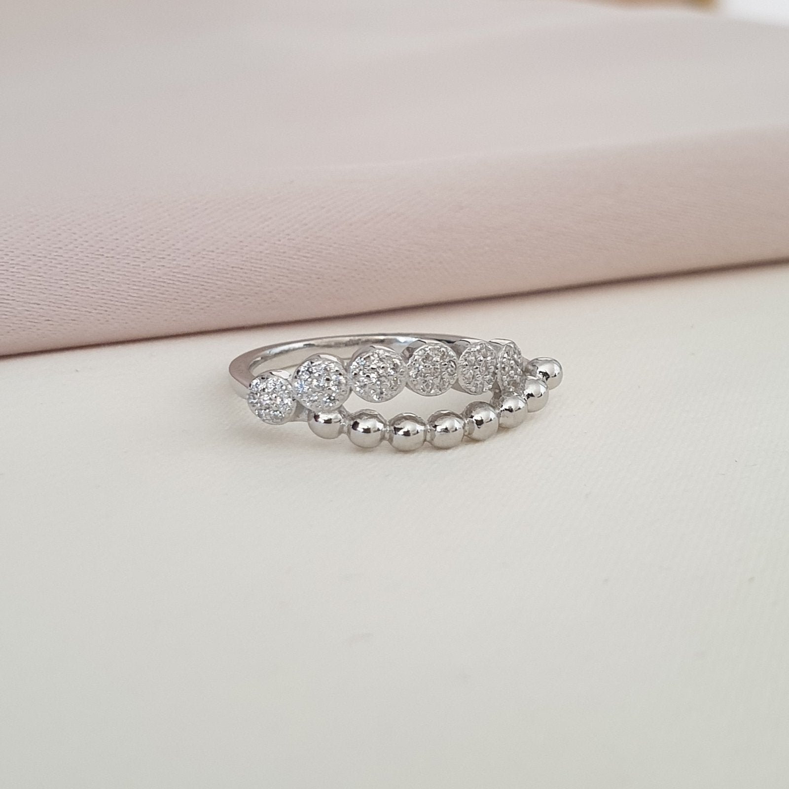 خاتم فضة مطلي روديوم مكفول نادين ساليرجنت - 40%