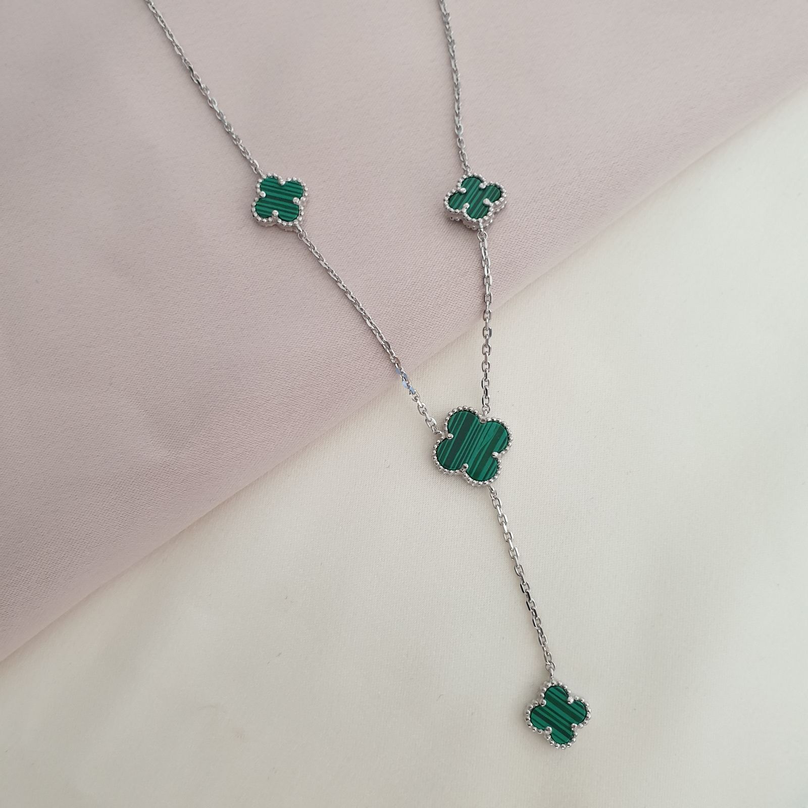 Collier argent Rhodié Garanti trèfle vert 3 soldeargent - 40%