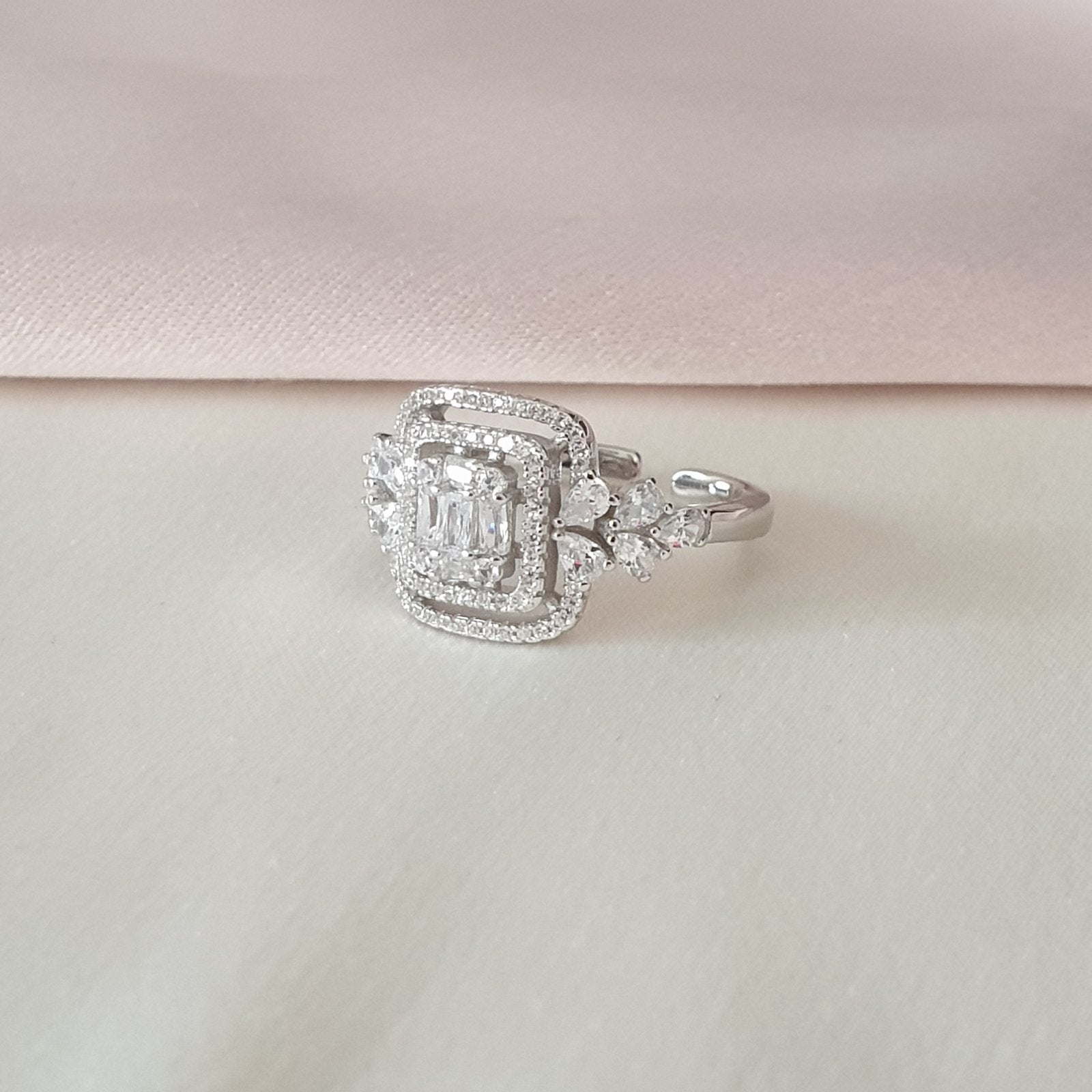 Bague  Argent Rhodié Garanti soldeargent - 40% carrée chargée