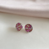 طقم من الفضة المطلية بالروديوم مكون من 4 قطع مكفولة بأحجار حمراء