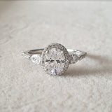 خاتم فضة مطلي بالروديوم مكفول بيضاوي 2 لوز