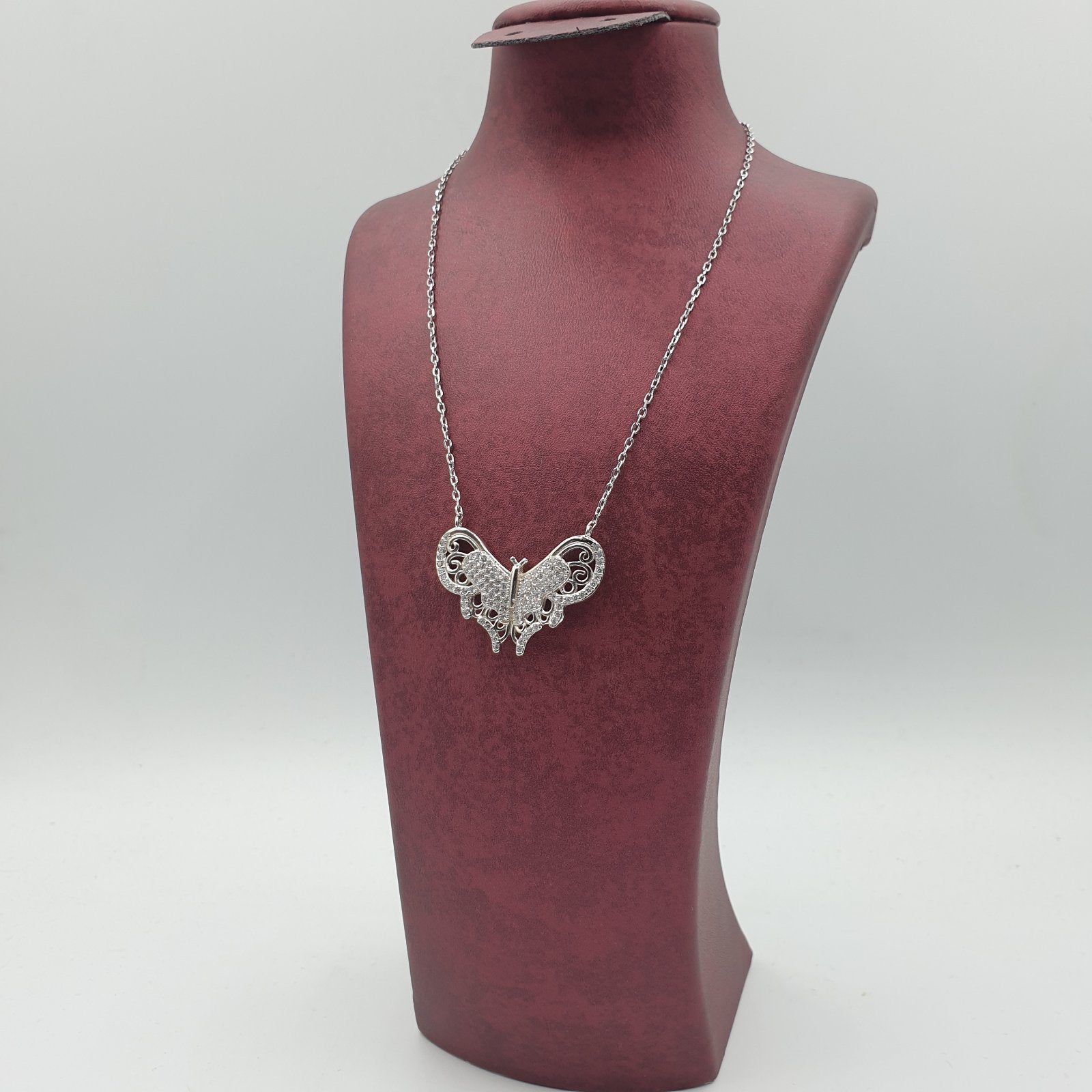 Collier Argent Rhodié Garanti gros papillon 🦋