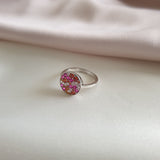 طقم من الفضة المطلية بالروديوم مكون من 4 قطع مكفولة بأحجار حمراء