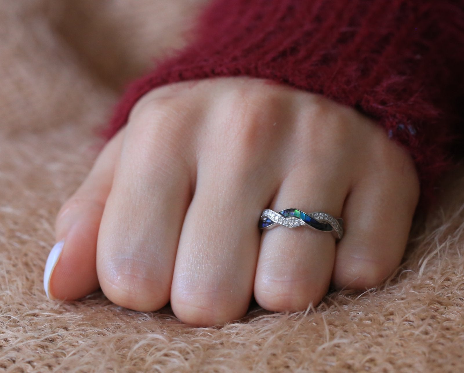 Bague Argent Rhodié garanti nacre vert torsadé