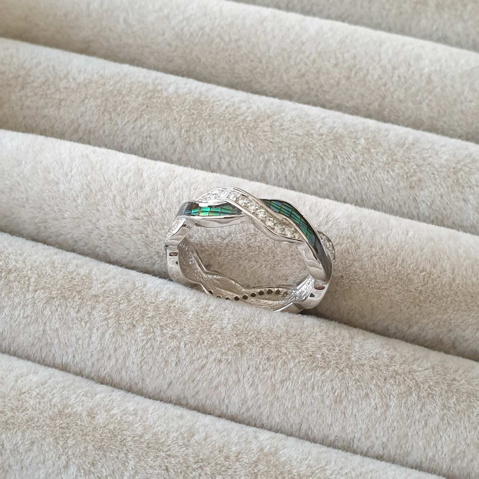 Bague Argent Rhodié garanti nacre vert torsadé