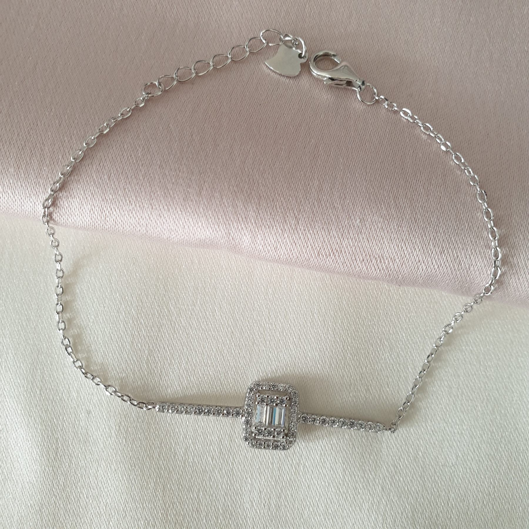 Gourmette argent Rhodié garanti le rectangle en trait
