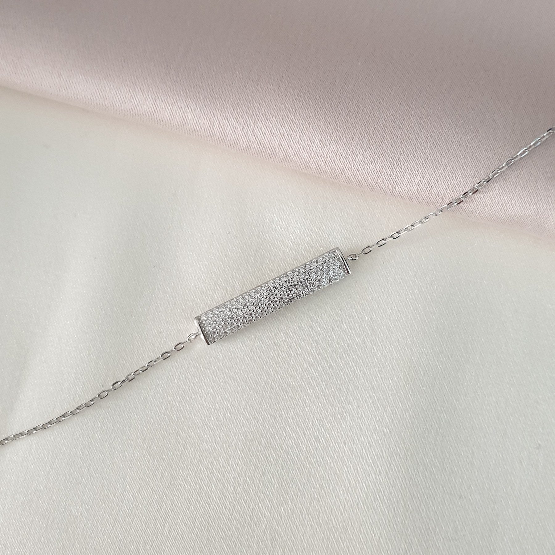 Gourmette argent Rhodié garanti le rectangle en pierres